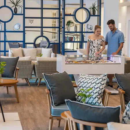 莱昂纳多广场塞浦路斯马里斯海滩酒店及spa 酒店 4*