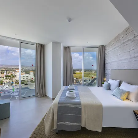 莱昂纳多广场塞浦路斯马里斯海滩酒店及spa 酒店 4*