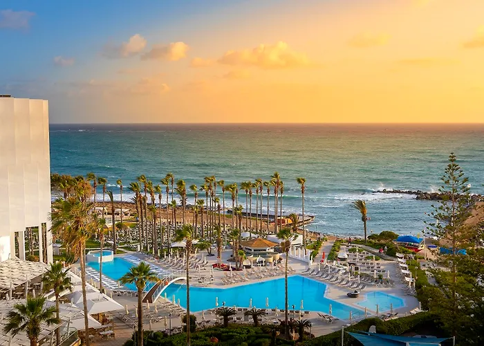 Hotel Leonardo Plaza Cypria Maris & (adults Only)