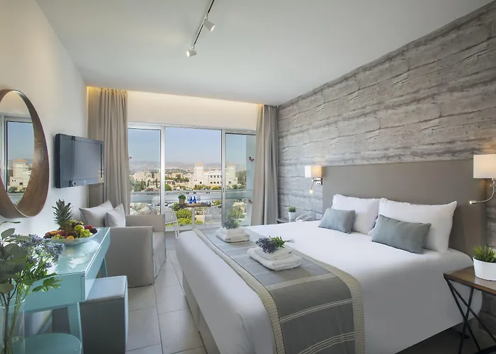 Leonardo Plaza Cypria Maris & (adults Only) 4* Geroskipou