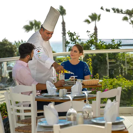 Hotel Leonardo Plaza Cypria Maris & (adults Only)