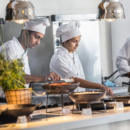 Hotel Leonardo Plaza Cypria Maris & (adults Only) 4*