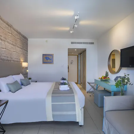 Otel Leonardo Plaza Cypria Maris & (adults Only)