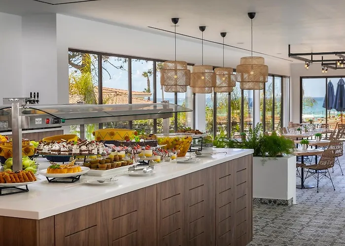 Leonardo Plaza Cypria Maris & (adults Only) 4* Geroskipou