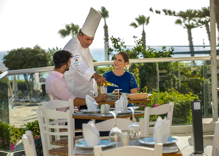 Hotel Leonardo Plaza Cypria Maris & (adults Only)