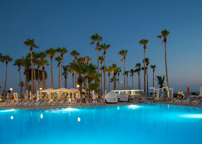 Leonardo Plaza Cypria Maris & (adults Only) 4* Geroskipou