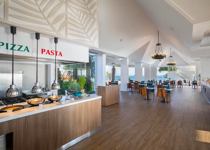 Leonardo Plaza Cypria Maris & (adults Only) Hotel 4*