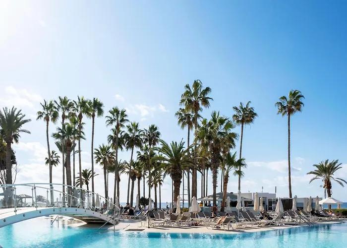 Leonardo Plaza Cypria Maris & (adults Only) Hotel 4*