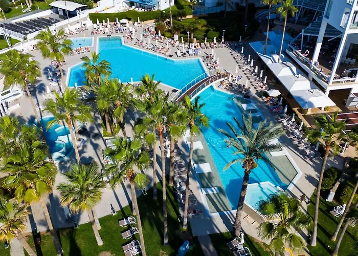 Leonardo Plaza Cypria Maris & (adults Only) 4*