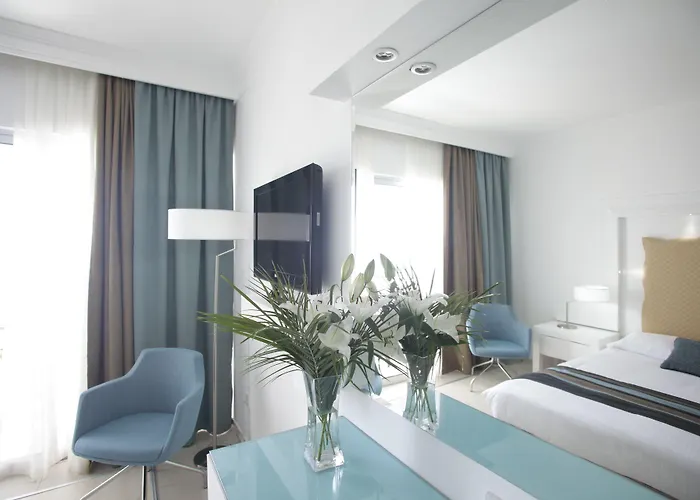 Ξενοδοχείο Leonardo Plaza Cypria Maris & (adults Only) 4*