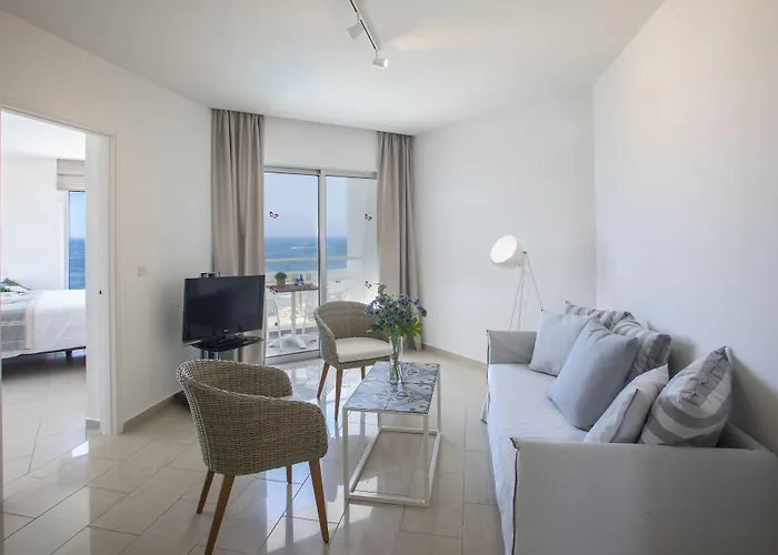 Ξενοδοχείο Leonardo Plaza Cypria Maris & (adults Only) 4*