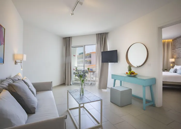 Hotel Leonardo Plaza Cypria Maris & (adults Only)