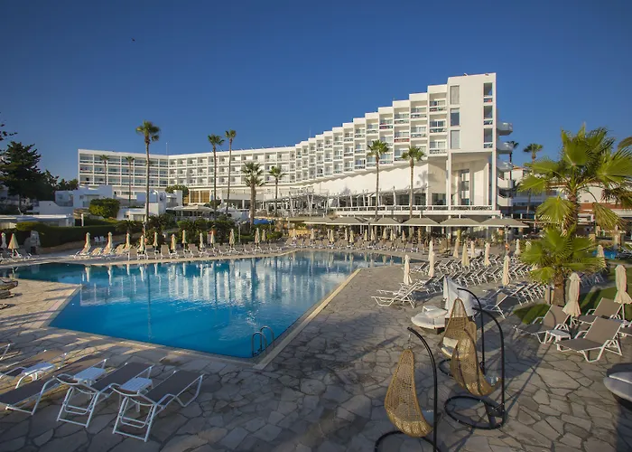 Leonardo Plaza Cypria Maris & (adults Only) 4* Geroskipou