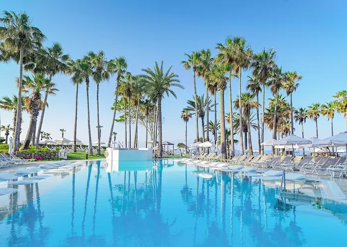 Leonardo Plaza Cypria Maris & (adults Only) Hotel