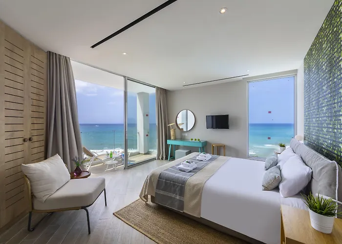 Leonardo Plaza Cypria Maris & (adults Only)